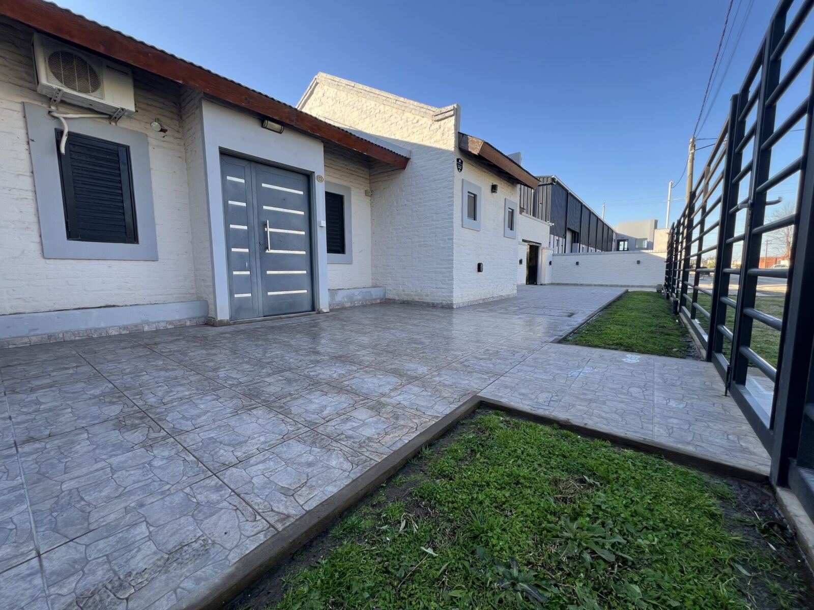 Se Vende Vivienda en M. Moreno y 9 de Julio, foto 4